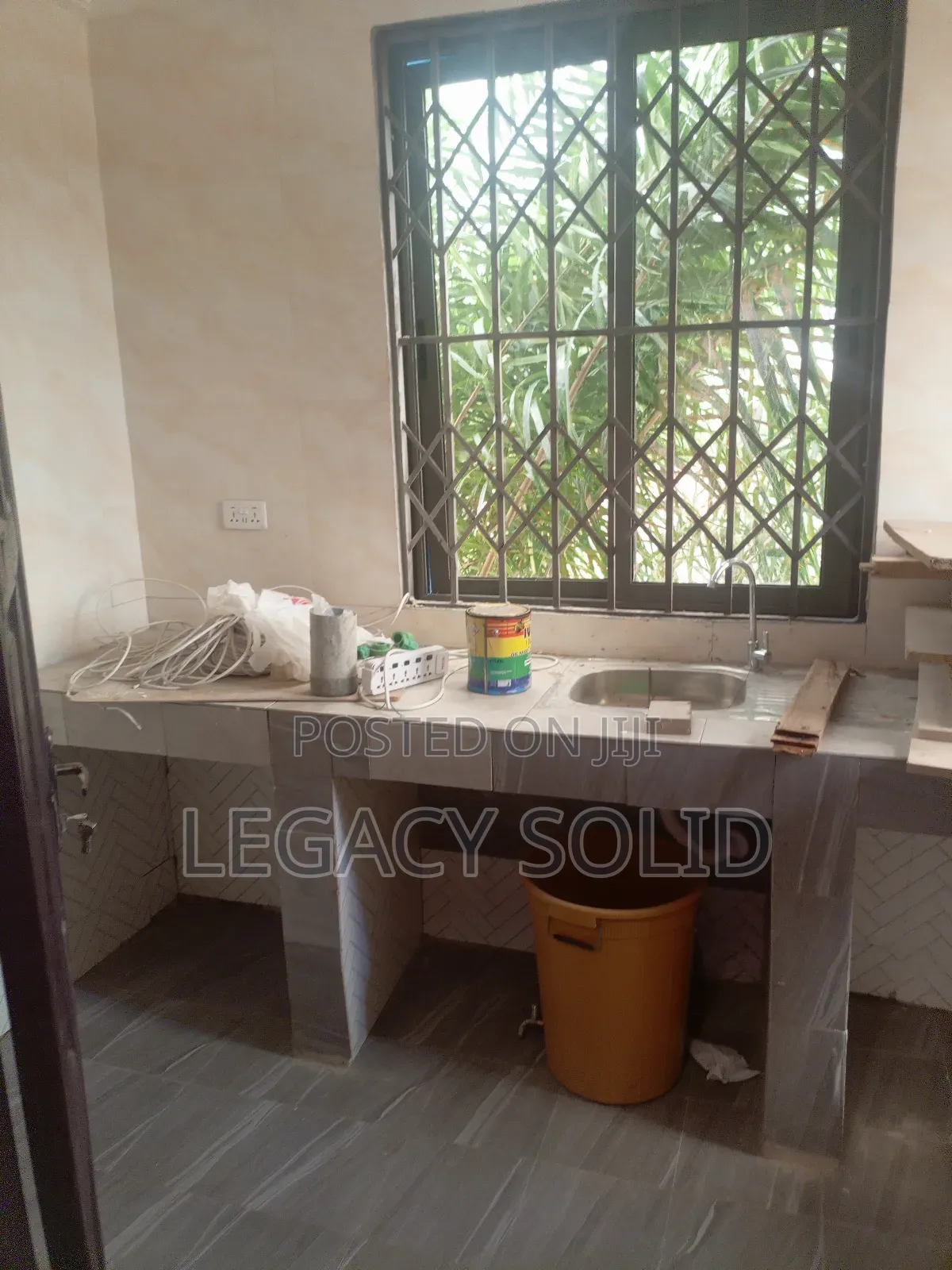 2bdrm Apartment in Legacysolid Real, New Town for rent