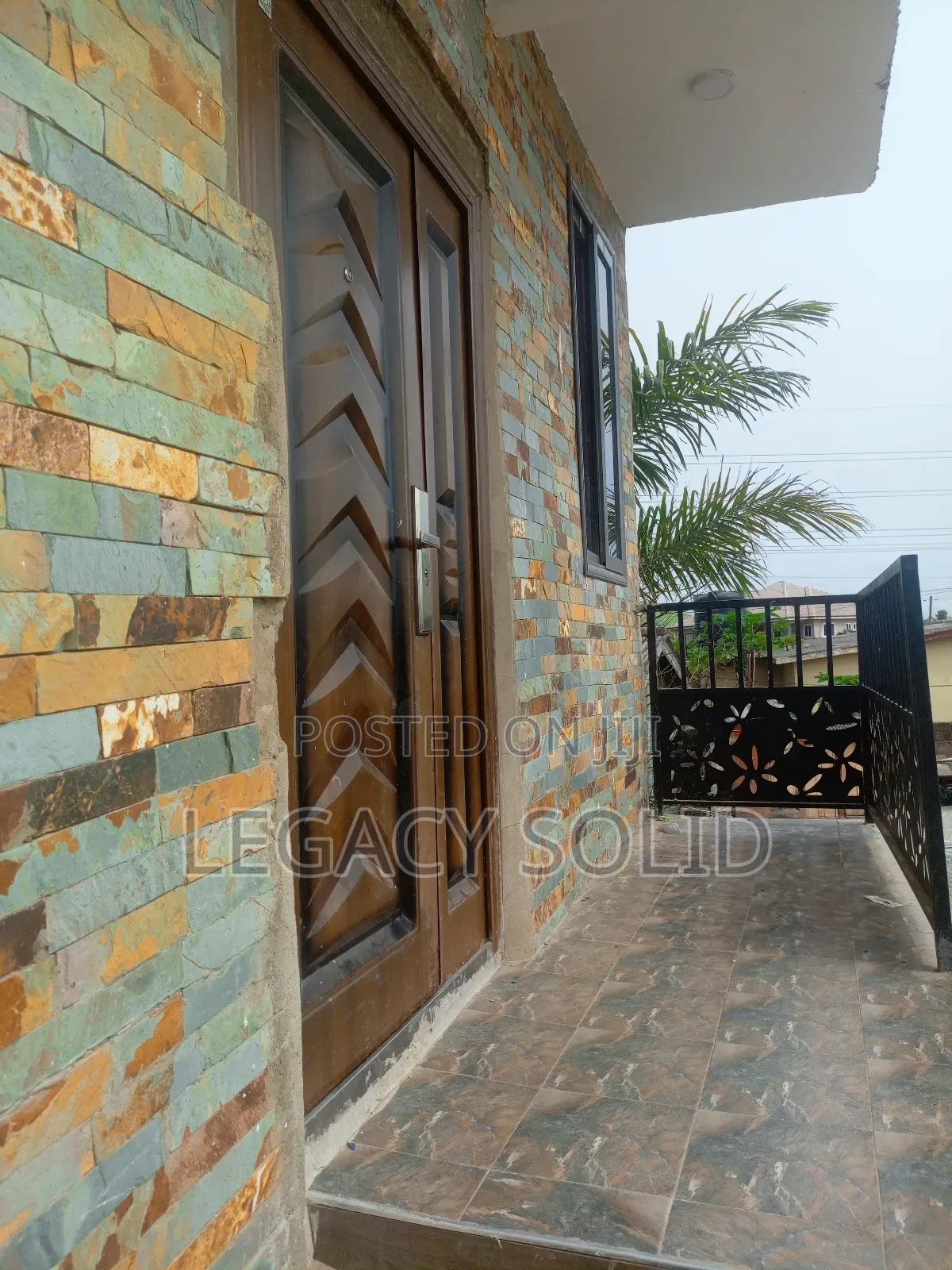 2bdrm Apartment in Legacysolid Real, New Town for rent