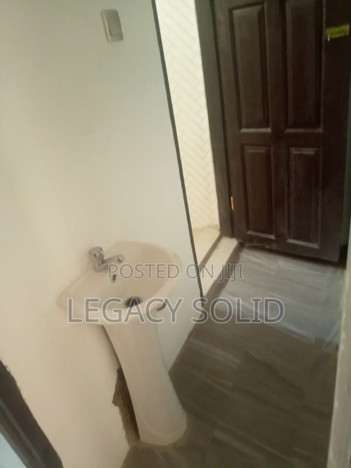 2bdrm Apartment in Legacysolid Real, New Town for rent