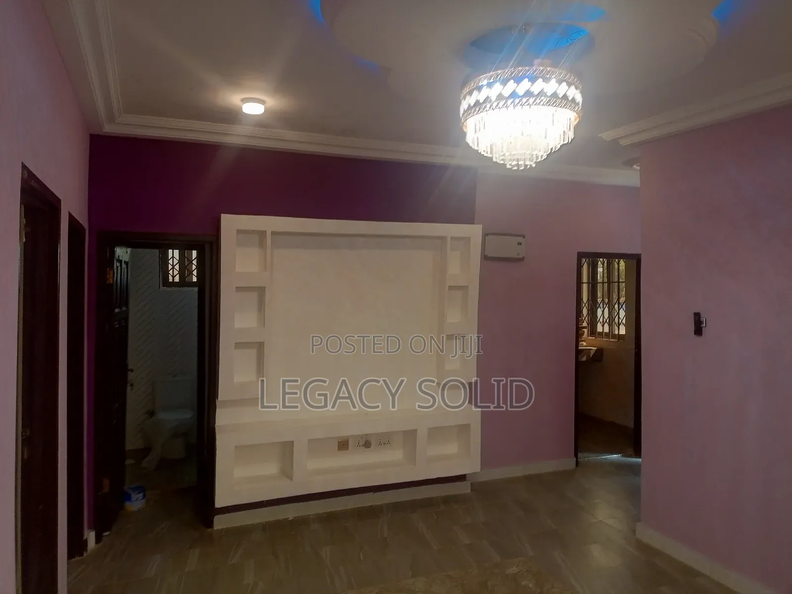 2bdrm Apartment in Legacysolid Real, New Town for rent