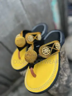 Yellow Ornamental Chawchaw/Ahenema