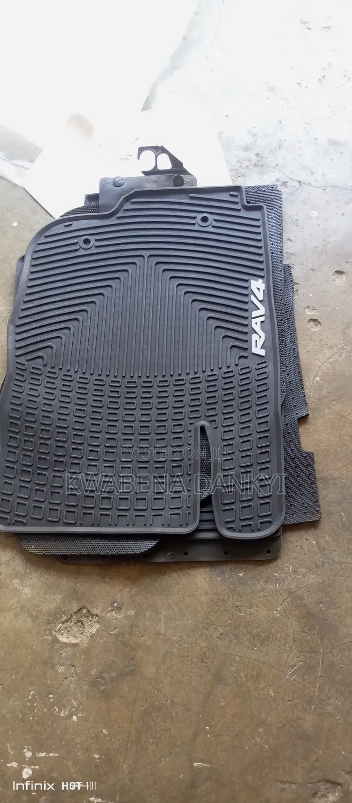 Toyota RAV4 Floor Mats