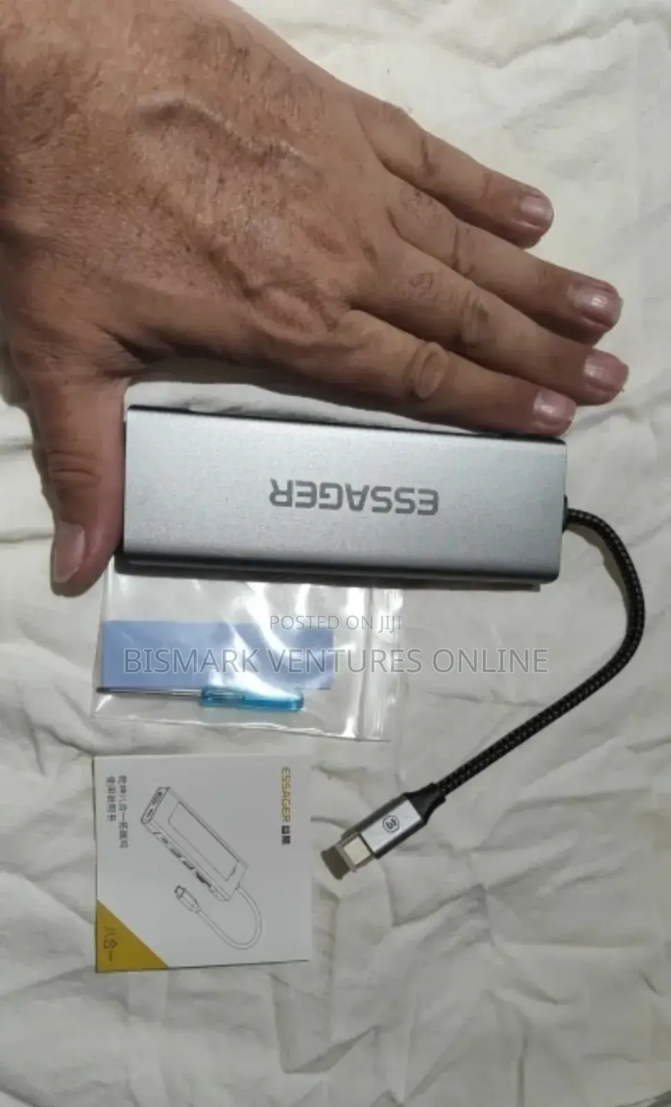 ESSAGER 8-in-1 USB-C Hub Integrates M.2 Nvme/Sata SSD.