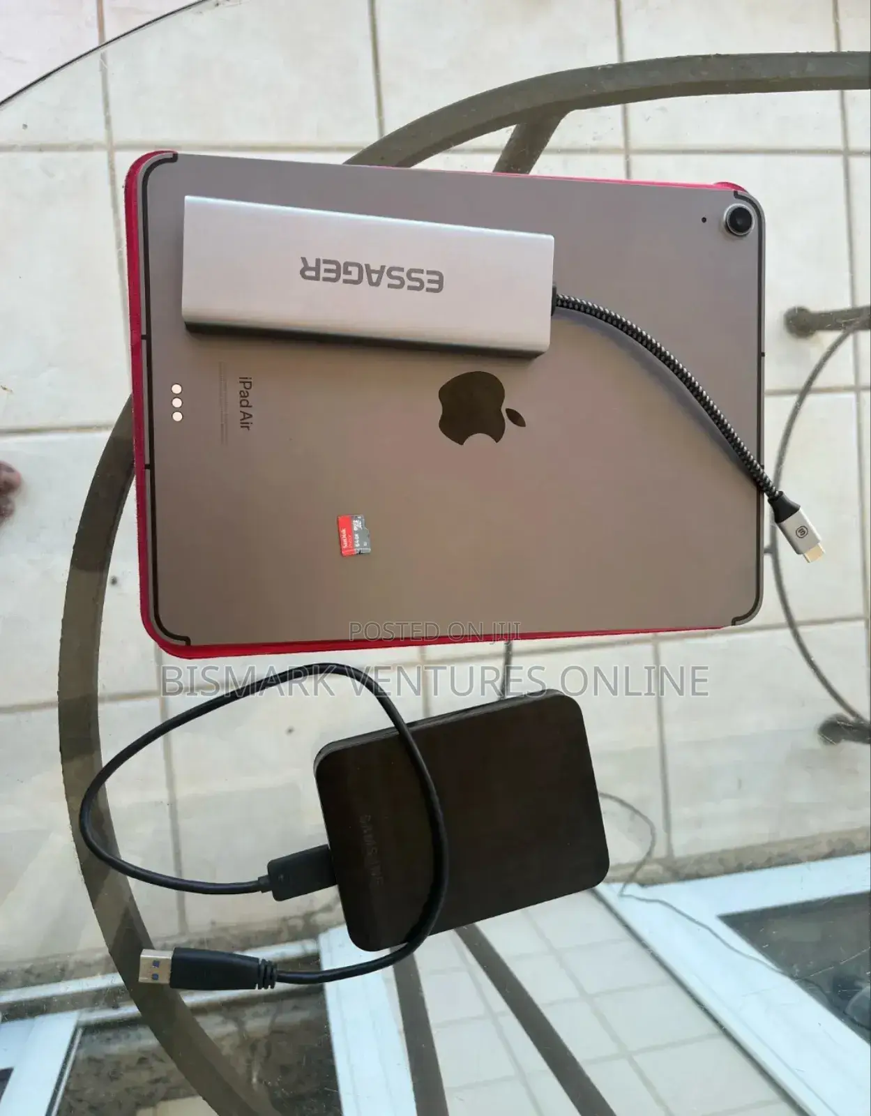 ESSAGER 8-in-1 USB-C Hub Integrates M.2 Nvme/Sata SSD.