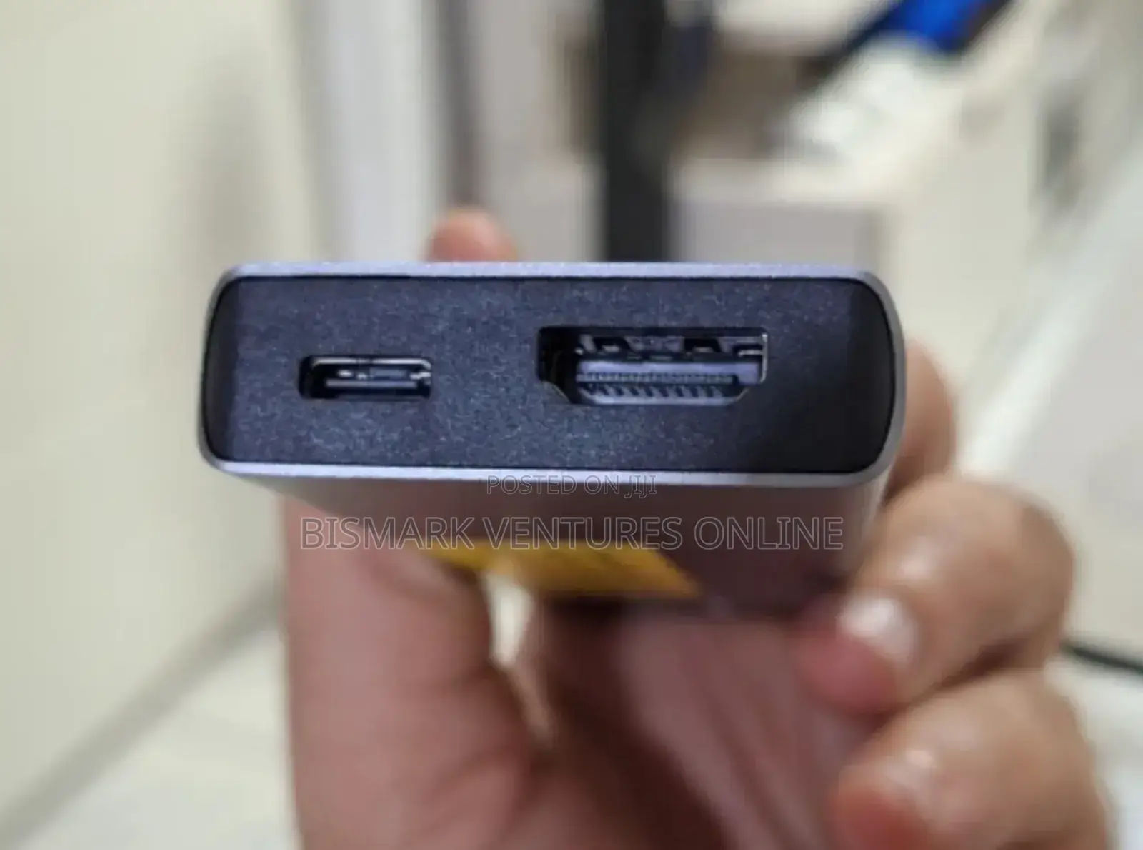 ESSAGER 8-in-1 USB-C Hub Integrates M.2 Nvme/Sata SSD.