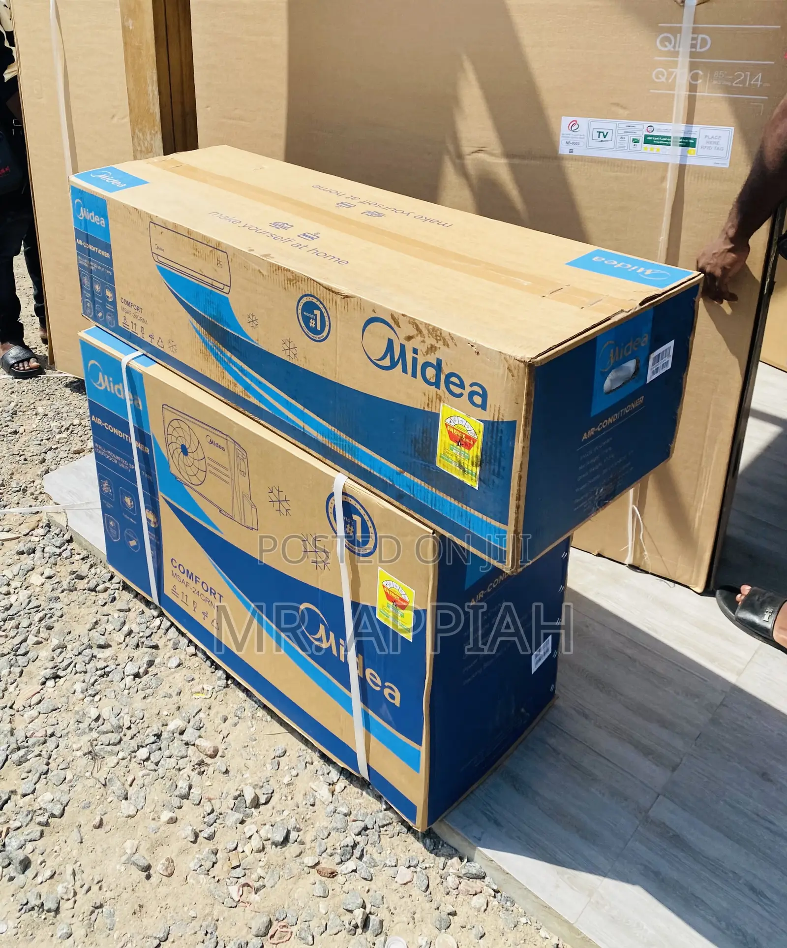 Quality Midea MSAF-24CRN1 2.5hp R410 Electric Ac(White) 