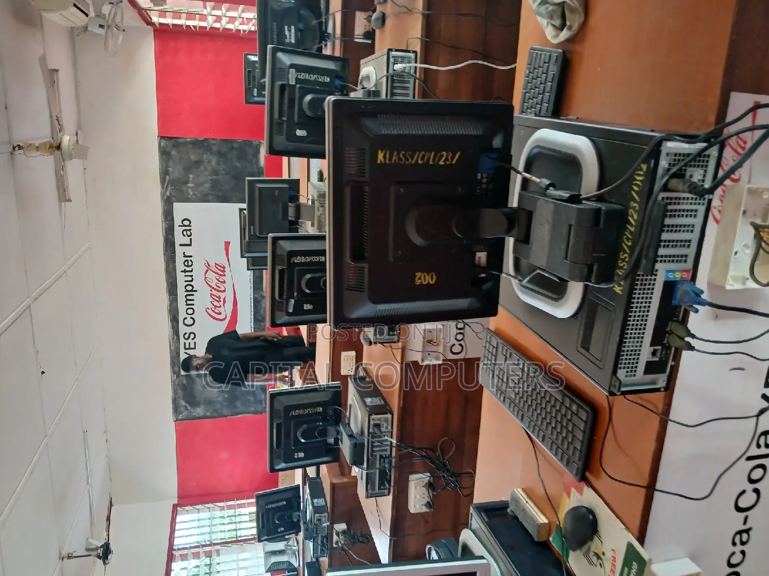 Computer Laboratory for Schools