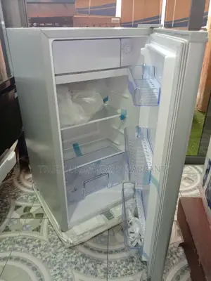 Single Table Top Refrigerator Fast Cooling 91liters