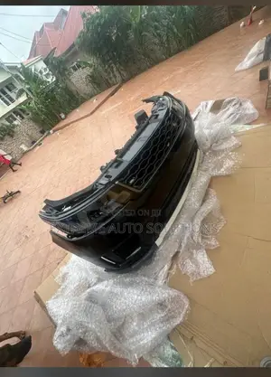 Range Rover Vogue 2018 Front Cut