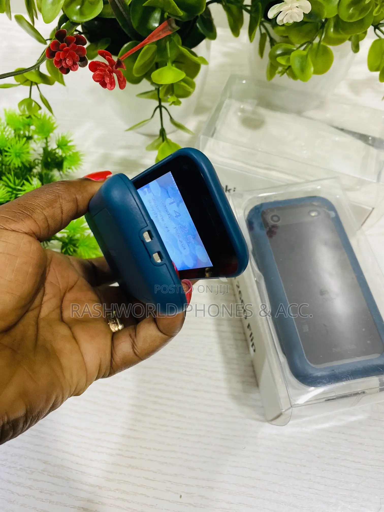 New Nokia 2660 Flip Blue