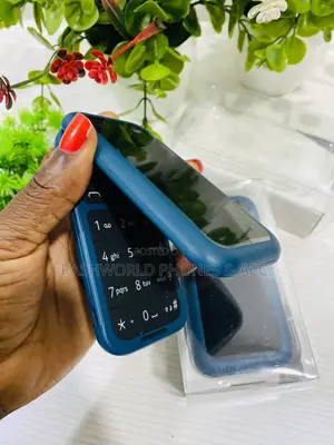 New Nokia 2660 Flip Blue