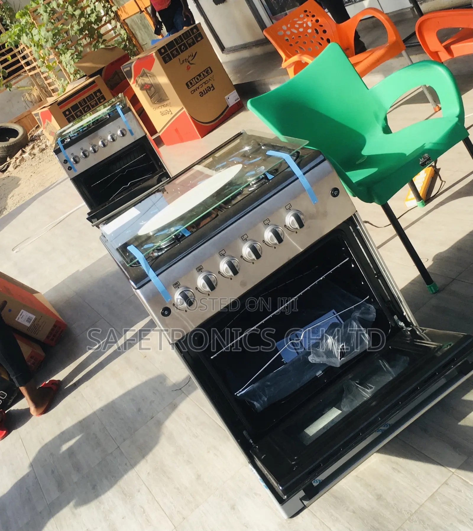 60by60 Gray 4 Gas Burner Ferre (New Line) 
