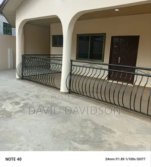 3bdrm Mansion in 3 Bedroom Self, Tema Metropolitan for rent