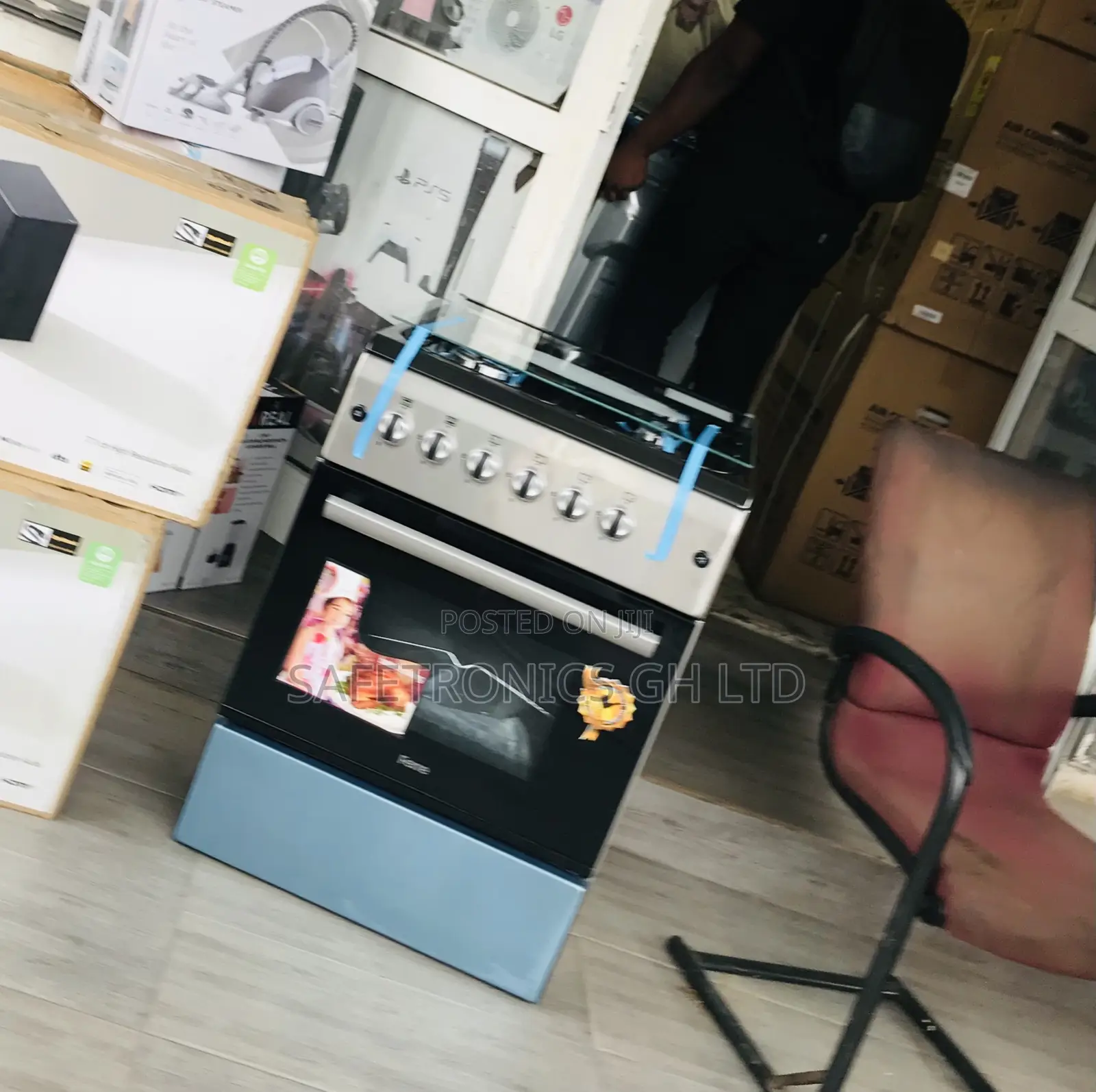 Best Ferre Smart 4 Burner Gas Oven/Grill 60by60 