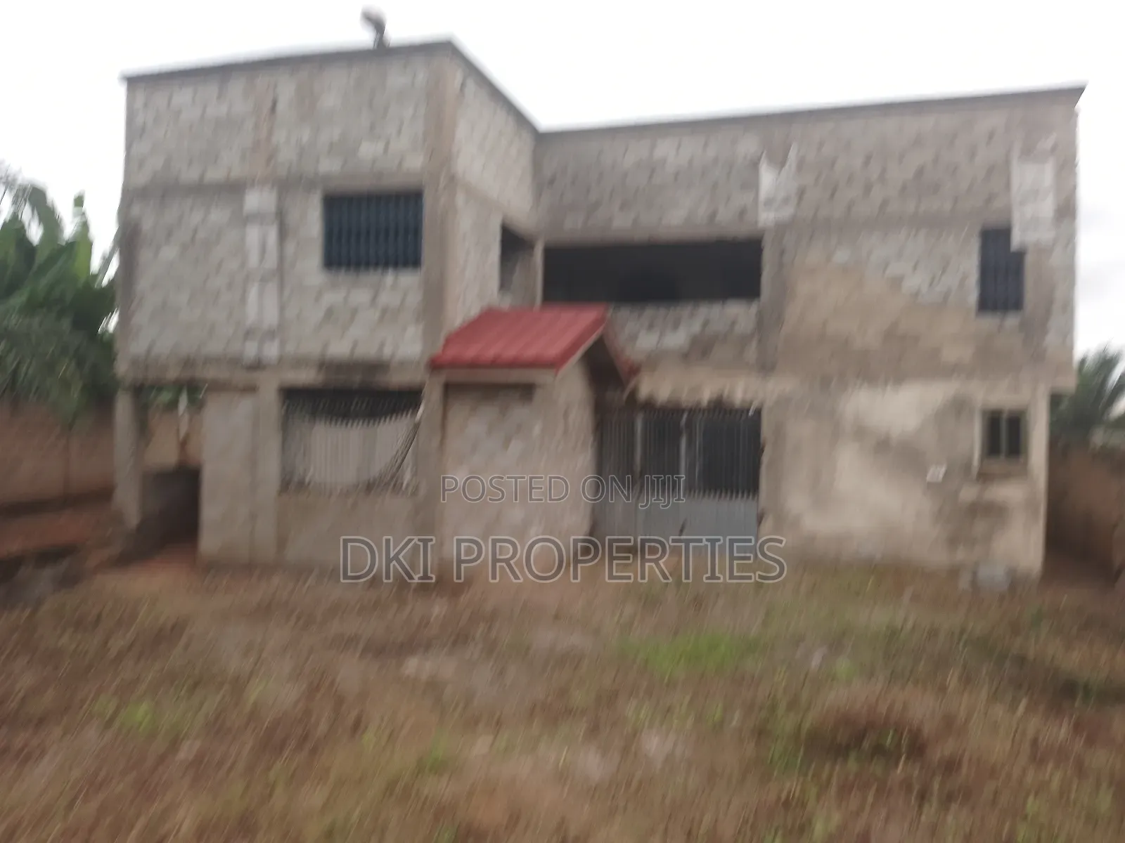 12bdrm Apartment in Dki Properties, Oyibi for sale