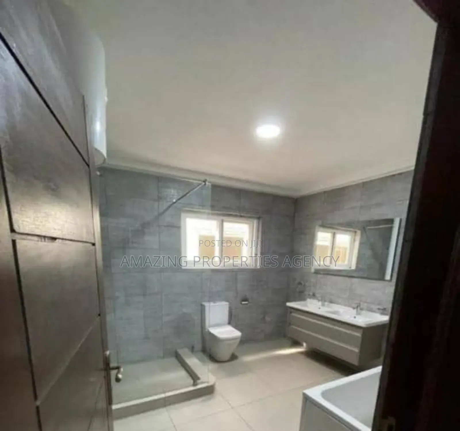 4bdrm House in Amazing Properties, Aburi for sale