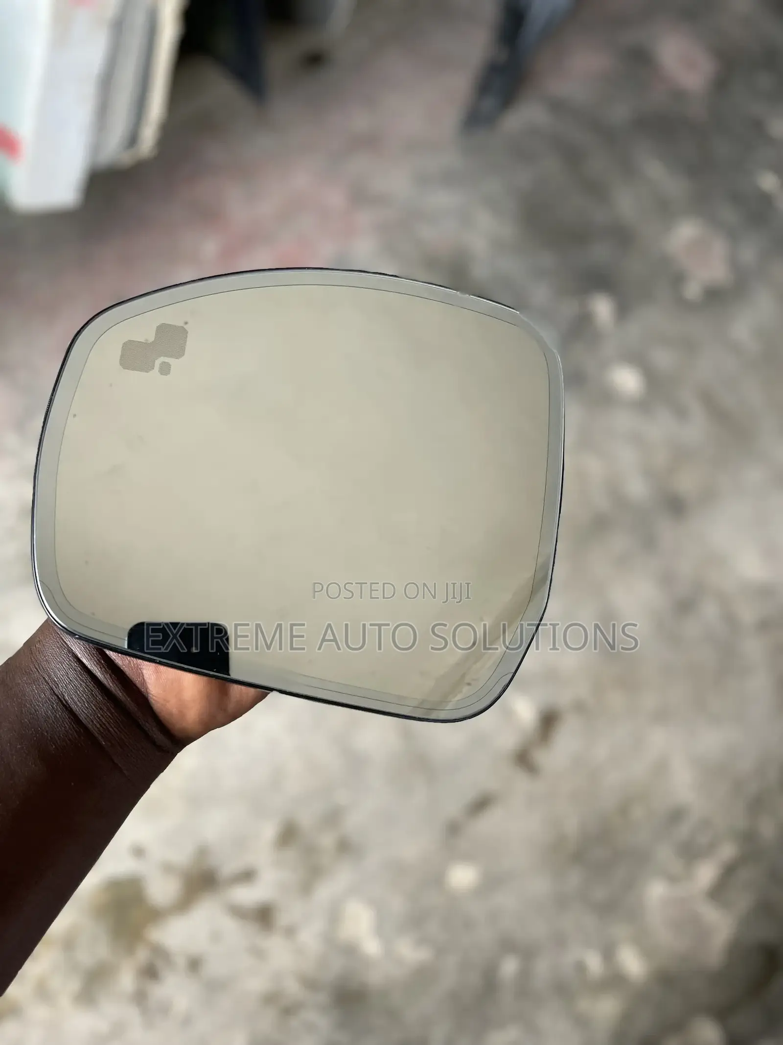 Range Rover Vogue 2016 Side Mirror Glass