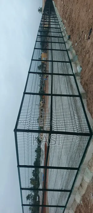 Panel Mesh 3level Welded Fence