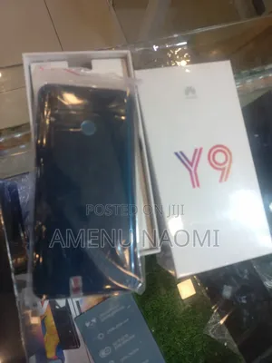 Photo - New Huawei Y9 128 GB Blue
