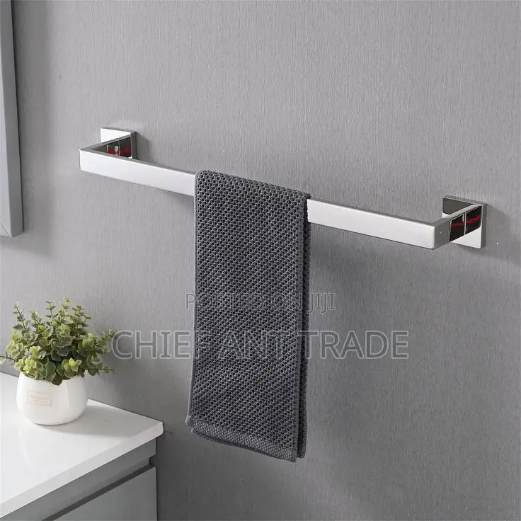 Towel Rod / Hanger. Gj6801 Silver.