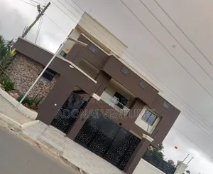 Furnished 7bdrm House in Ahodwo, Kumasi Metropolitan for sale