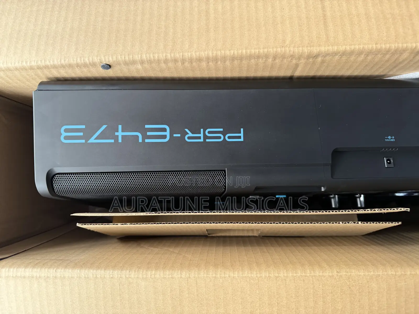 Yamaha Keyboard 473