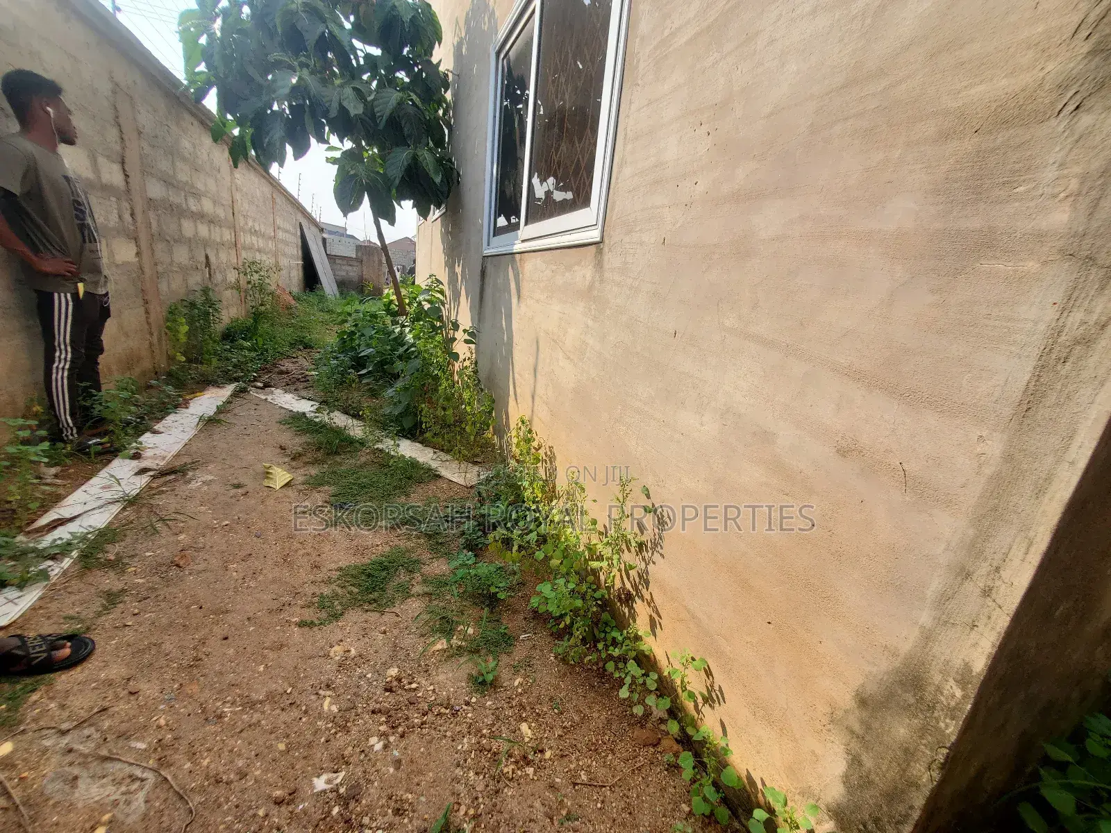 2bdrm House in East Legon Hills, School Junction for sale