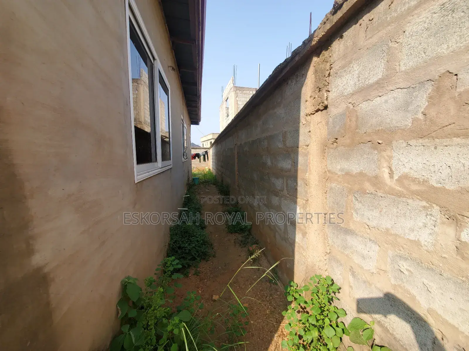 2bdrm House in East Legon Hills, School Junction for sale