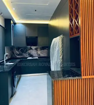 4bdrm House in Lakeside, Ashaley Botwe for sale