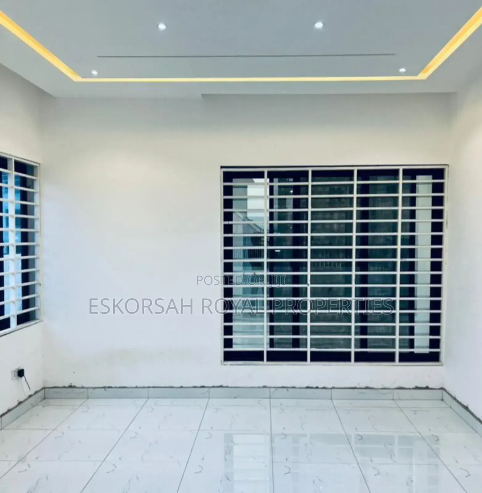 4bdrm House in Lakeside, Ashaley Botwe for sale