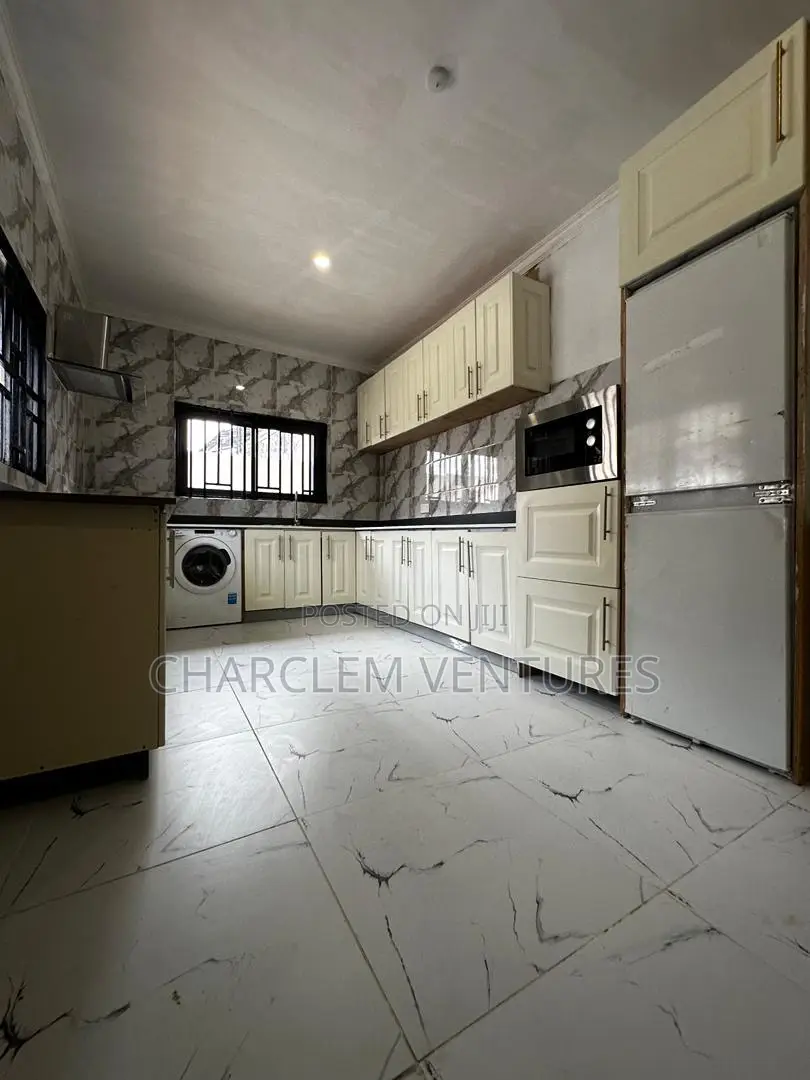 3bdrm House in Charclem Ventures, East Legon for sale