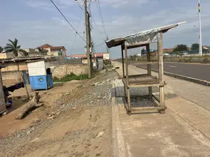 5bdrm Duplex in Living Large, Ashaley Botwe for sale
