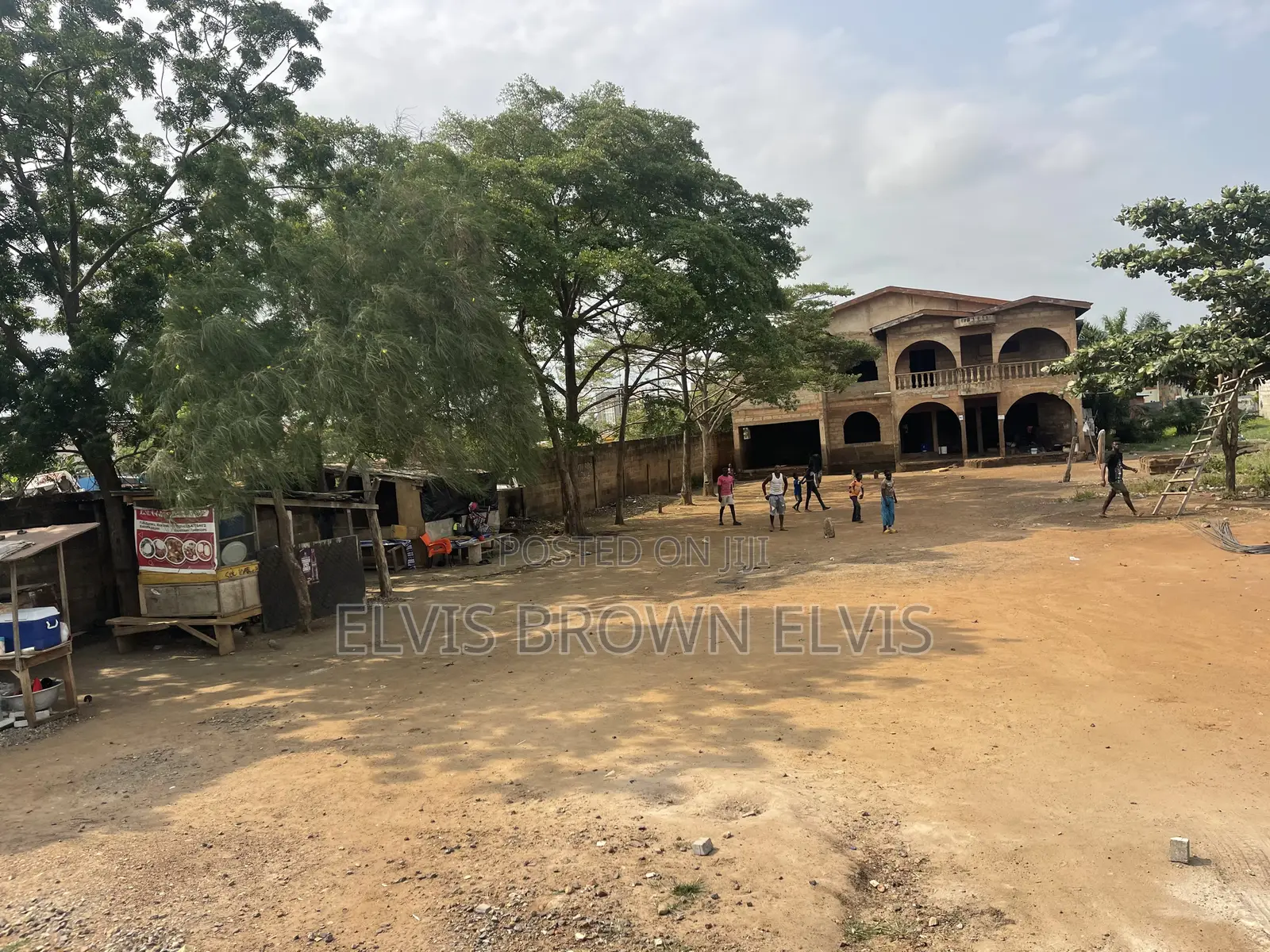 5bdrm Duplex in Living Large, Ashaley Botwe for sale