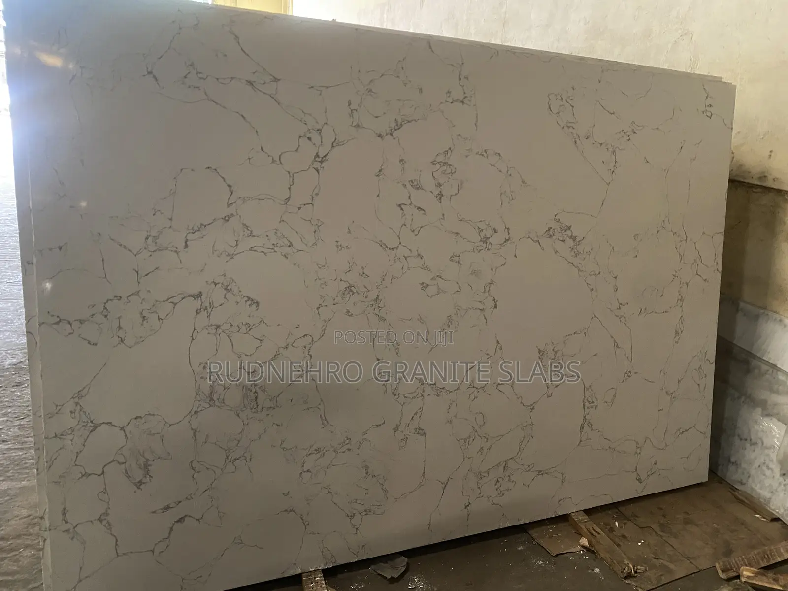 Quartz for for Kitchen Worktop Size: 9x6 Ft or 274cm X184cm