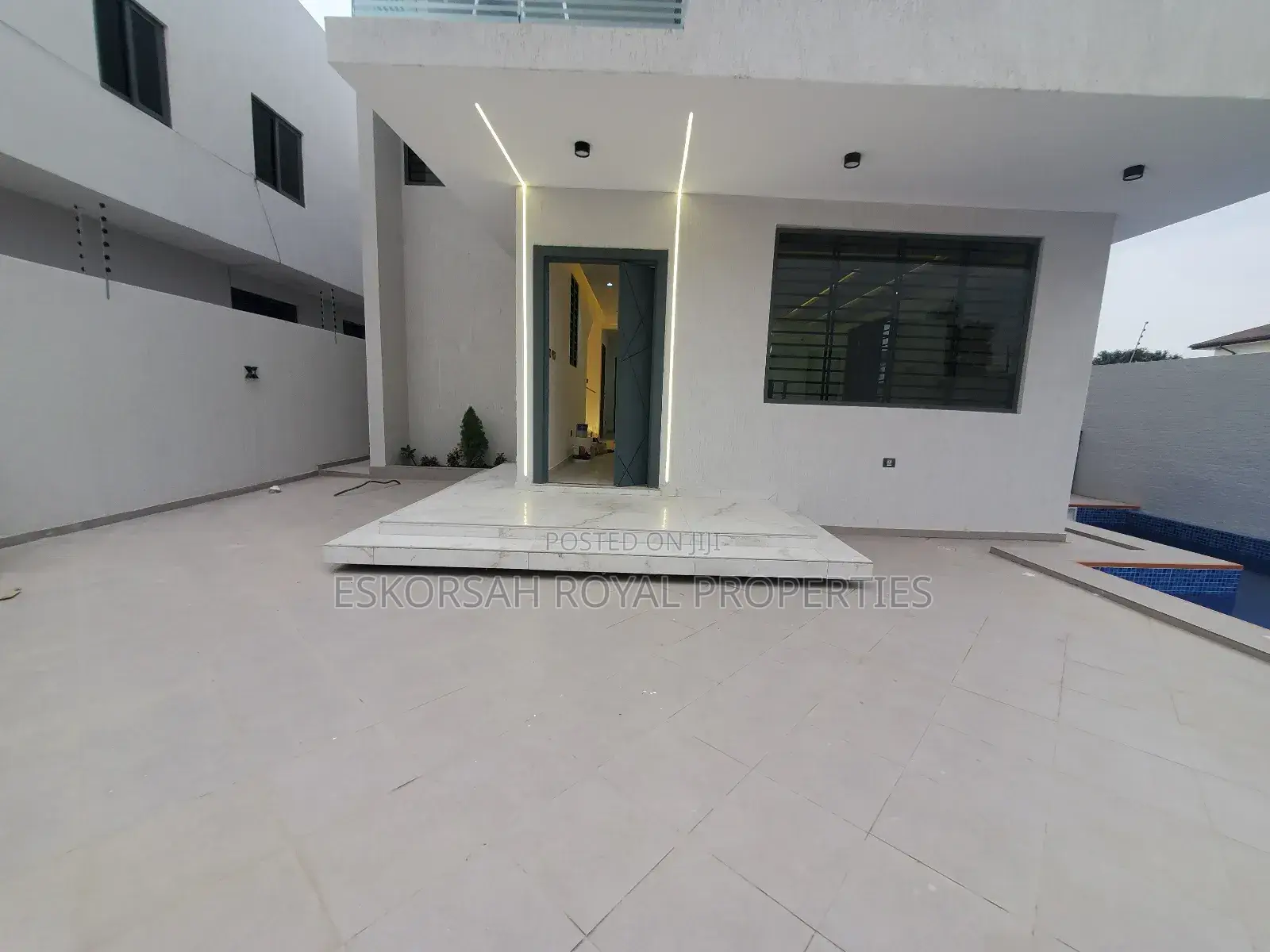 4bdrm House in East Legon Trasacco, Adjiriganor for sale