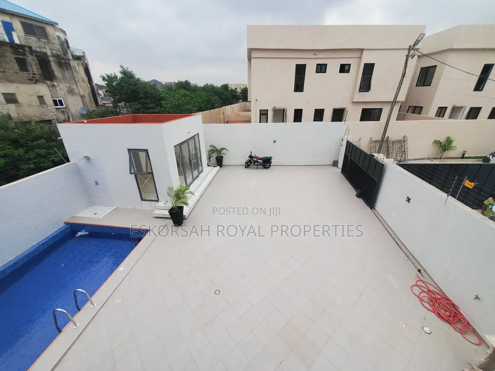 4bdrm House in East Legon Trasacco, Adjiriganor for sale
