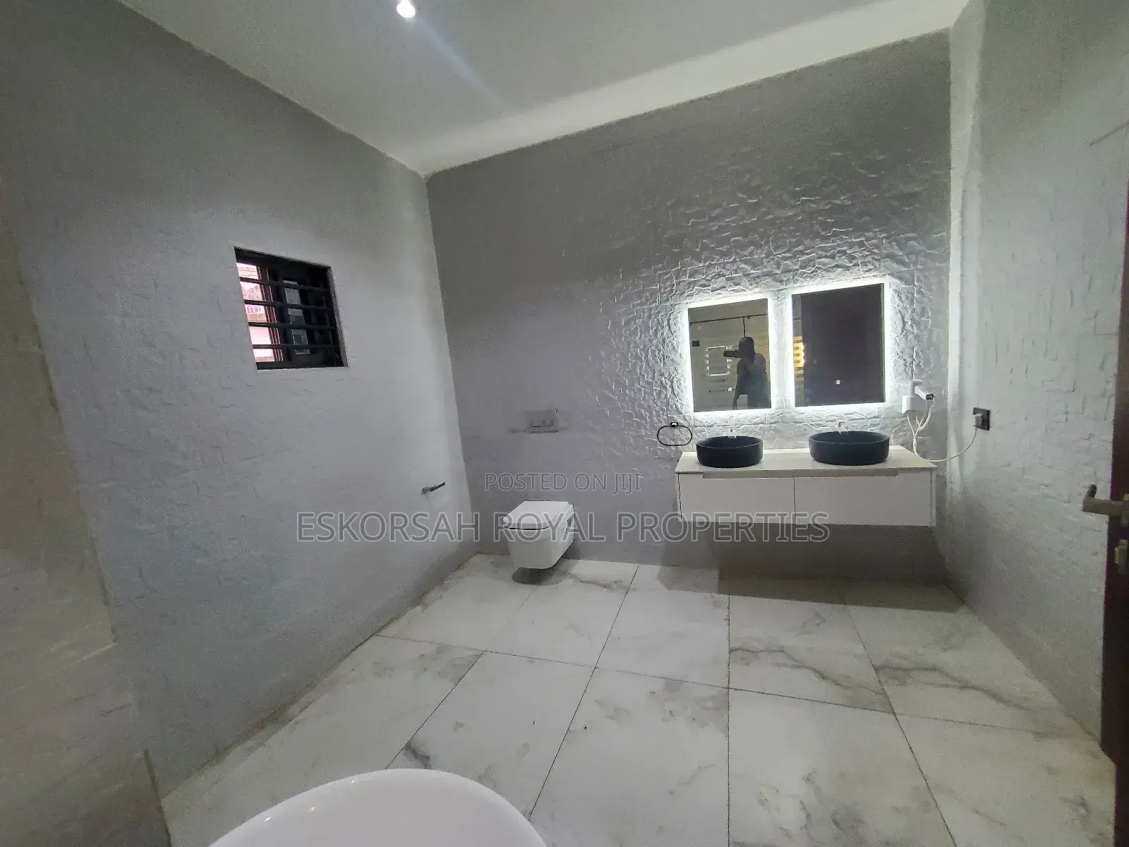 4bdrm House in East Legon Trasacco, Adjiriganor for sale