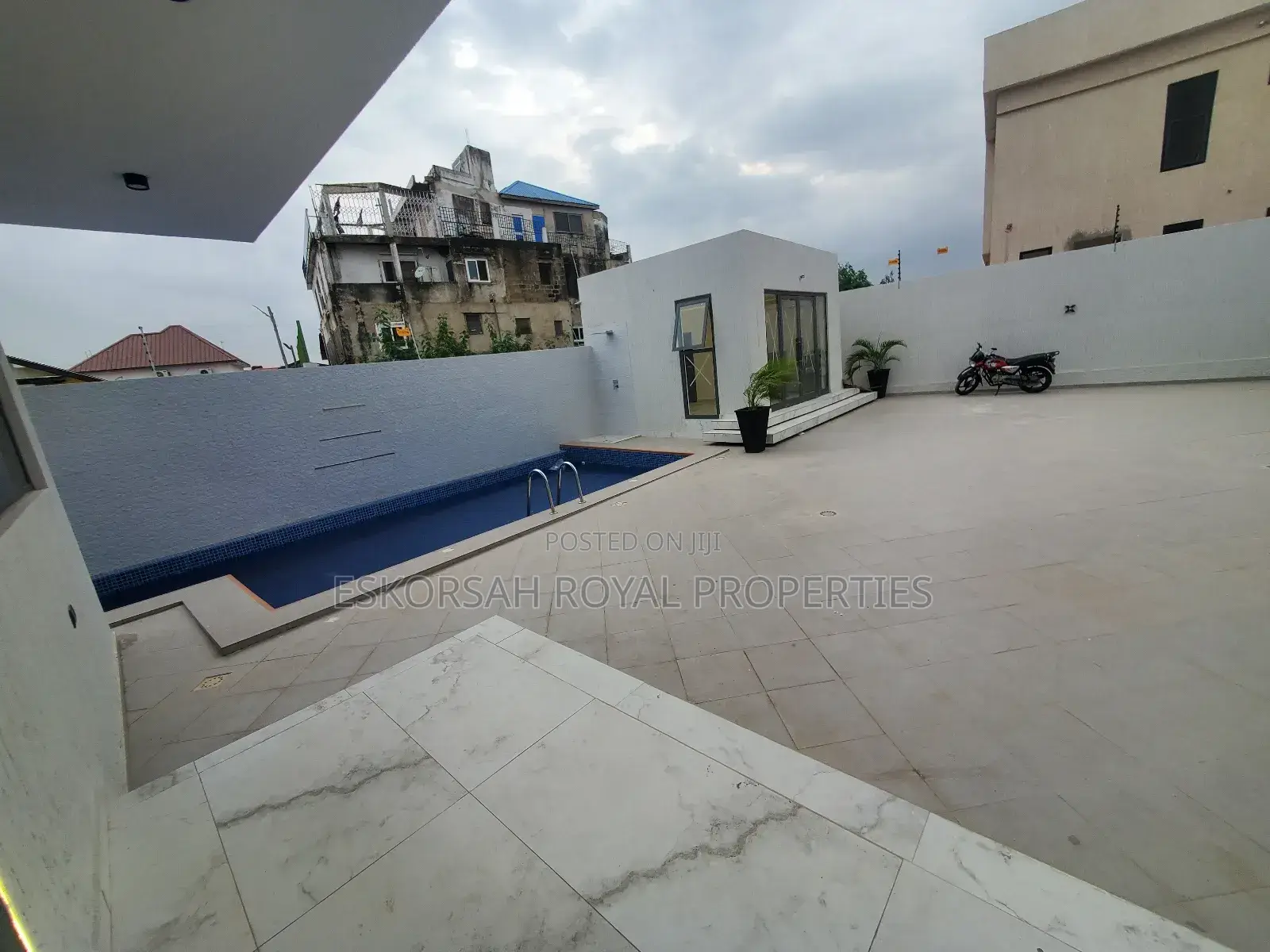 4bdrm House in East Legon Trasacco, Adjiriganor for sale