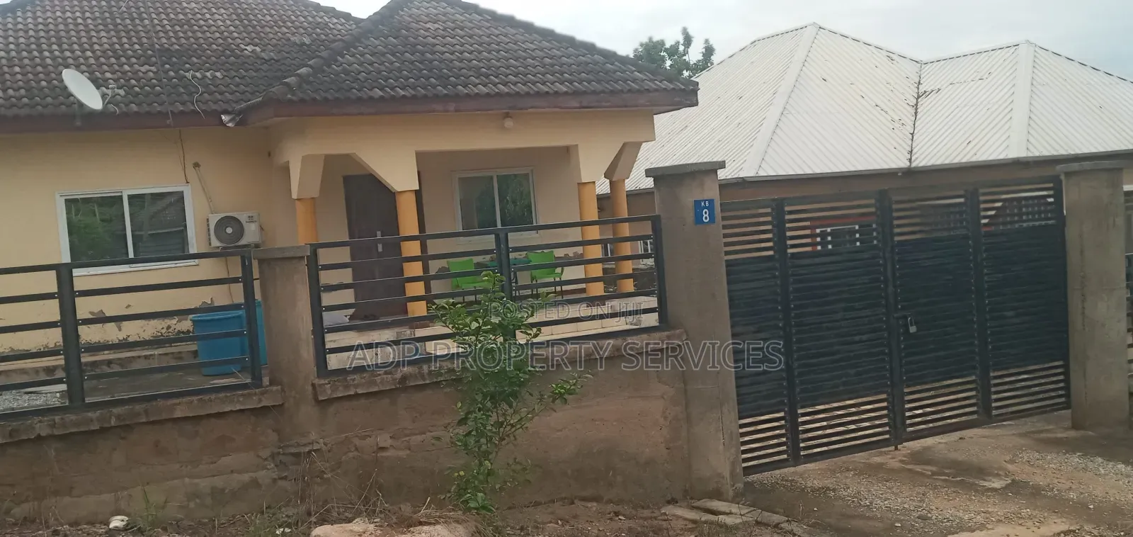 3bdrm Mansion in Koans Estate Pampaso, Accra Metropolitan for sale