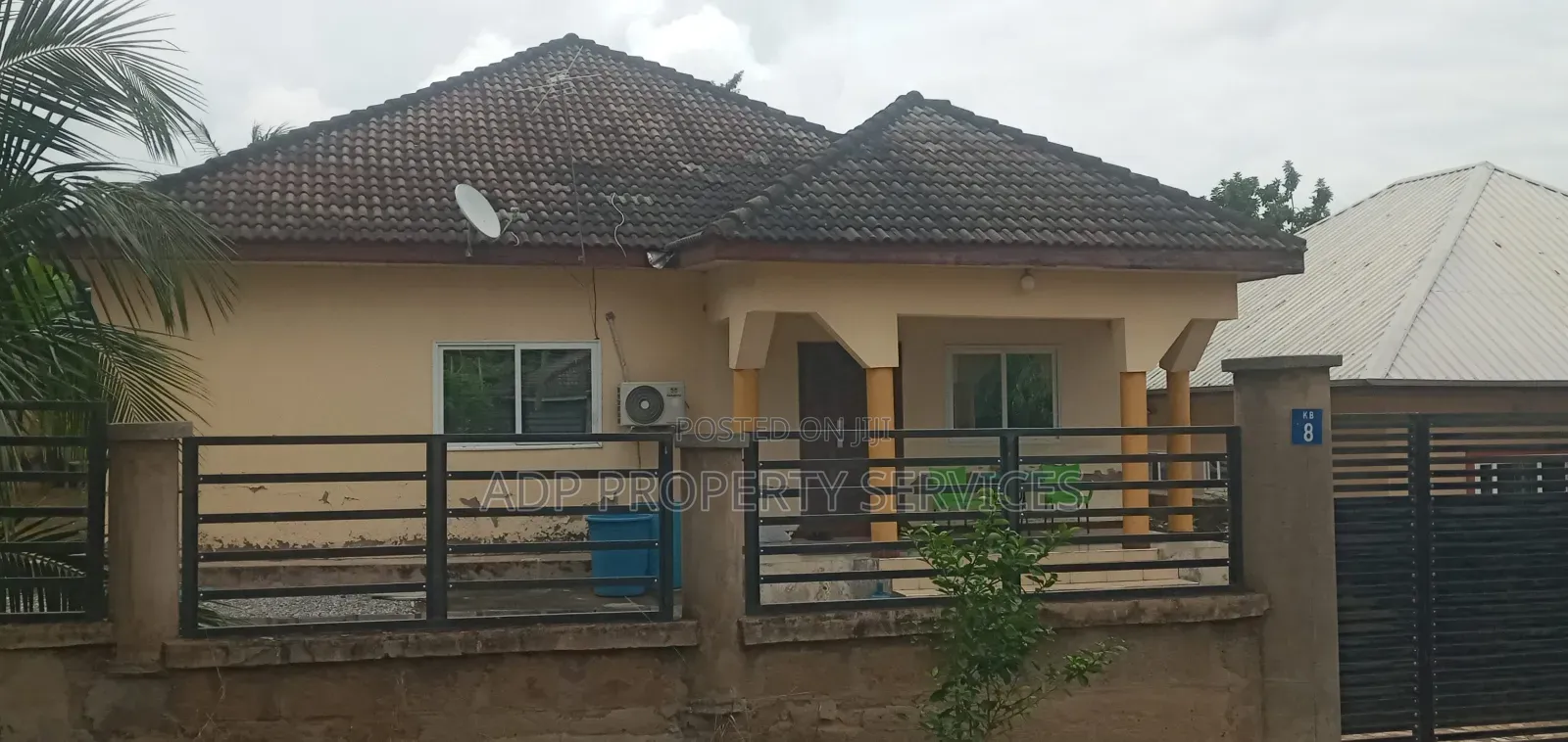 3bdrm Mansion in Koans Estate Pampaso, Accra Metropolitan for sale