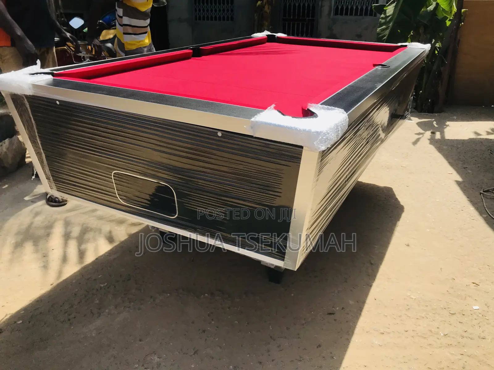 New Marble and Coin Operated Pool Table (Traditional Model)