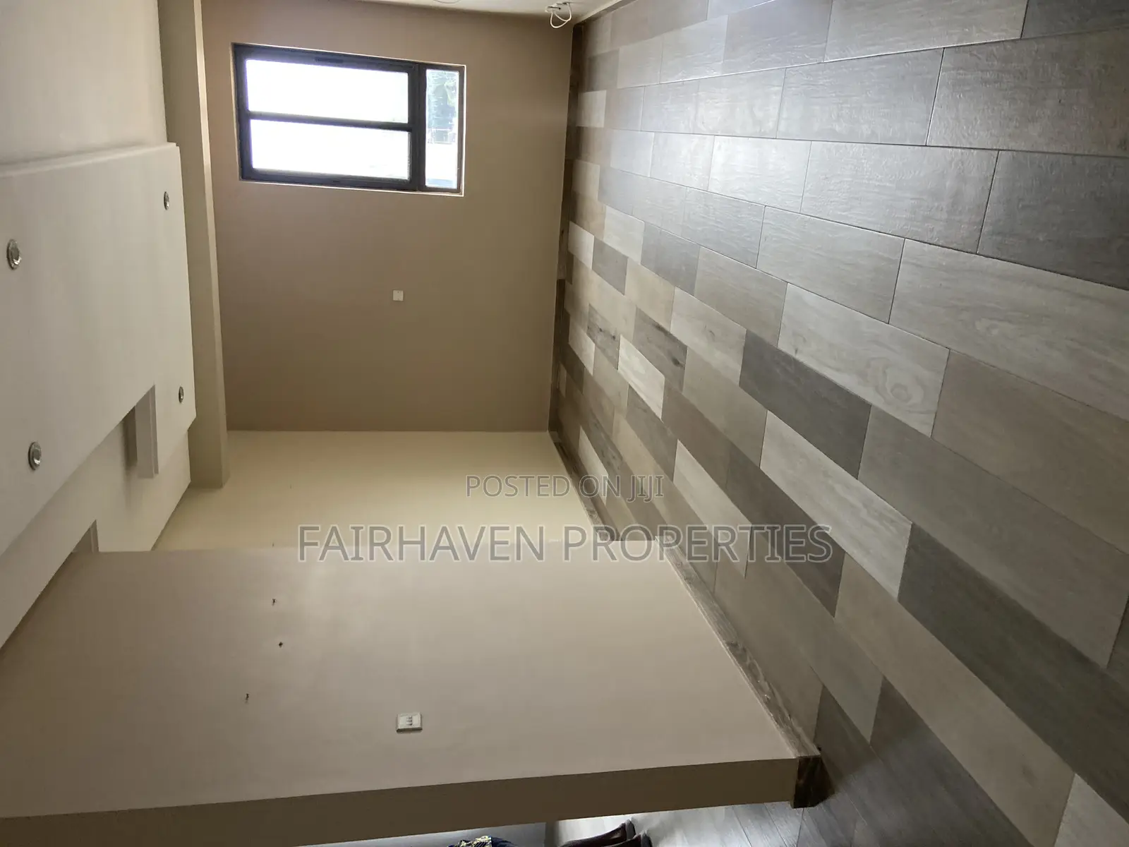 2bdrm Apartment in Tseaddo, Airport Residential Area for rent