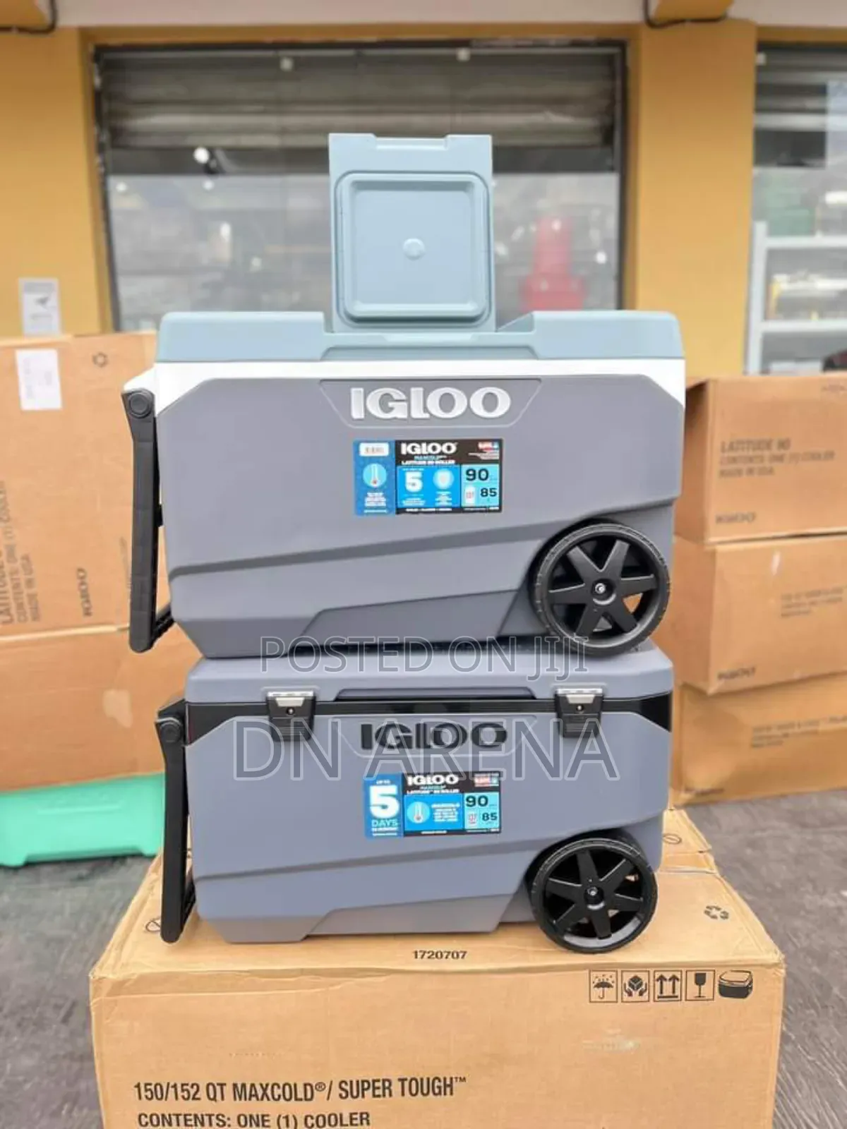 Igloo 90quart Roller Ice Chest