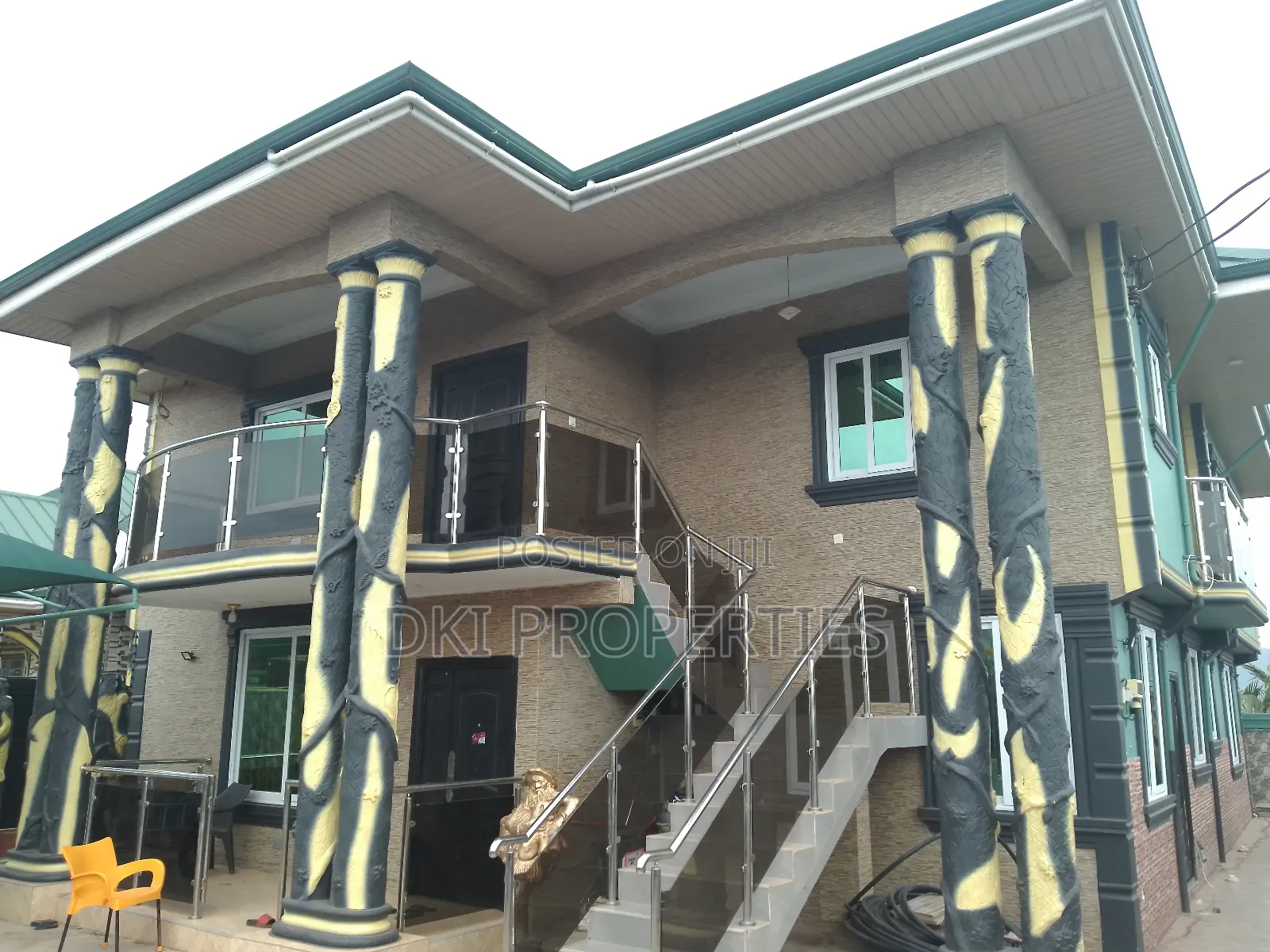 6bdrm House in Dki Properties, Valley View Area for sale