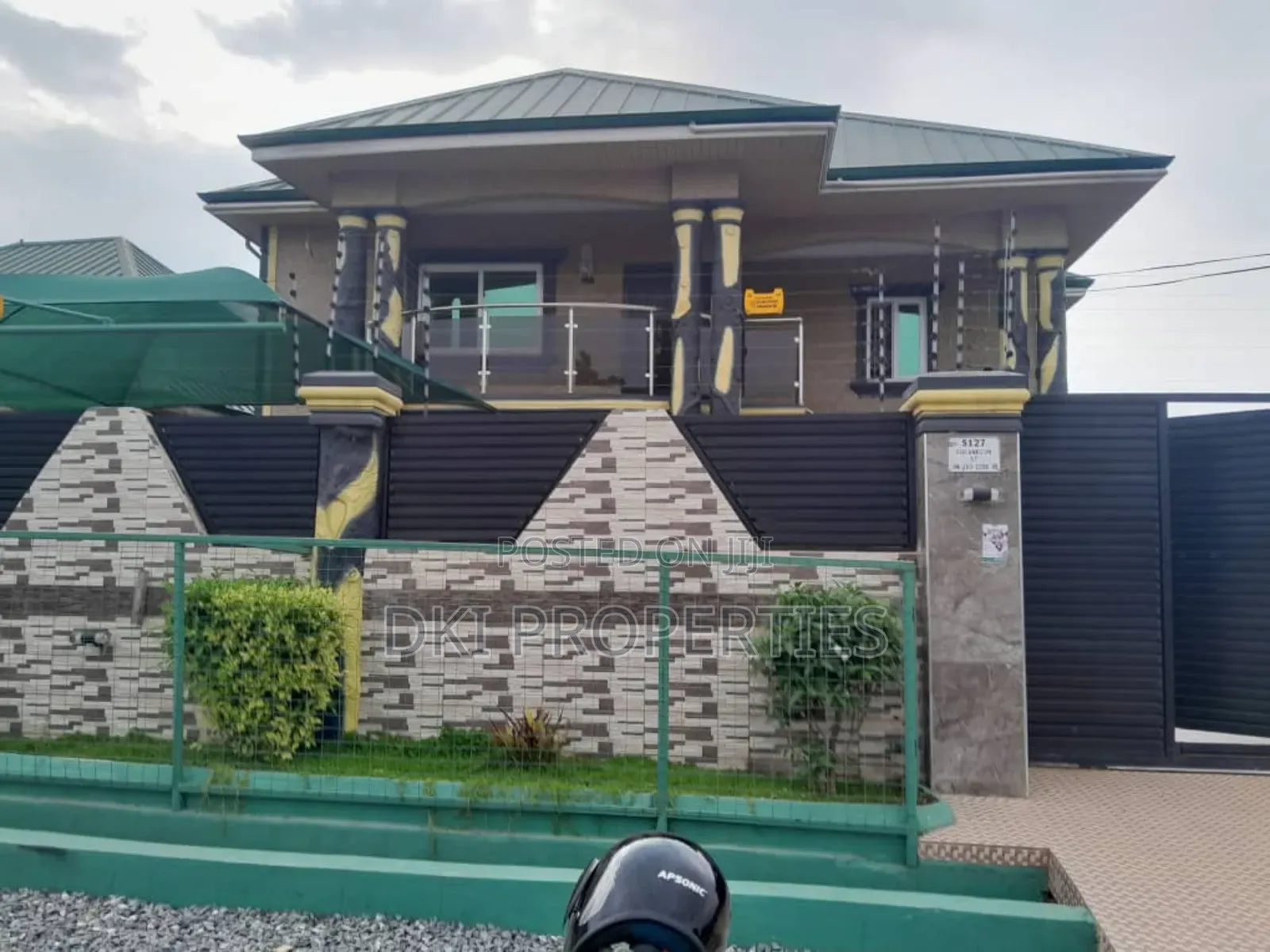 6bdrm House in Dki Properties, Valley View Area for sale