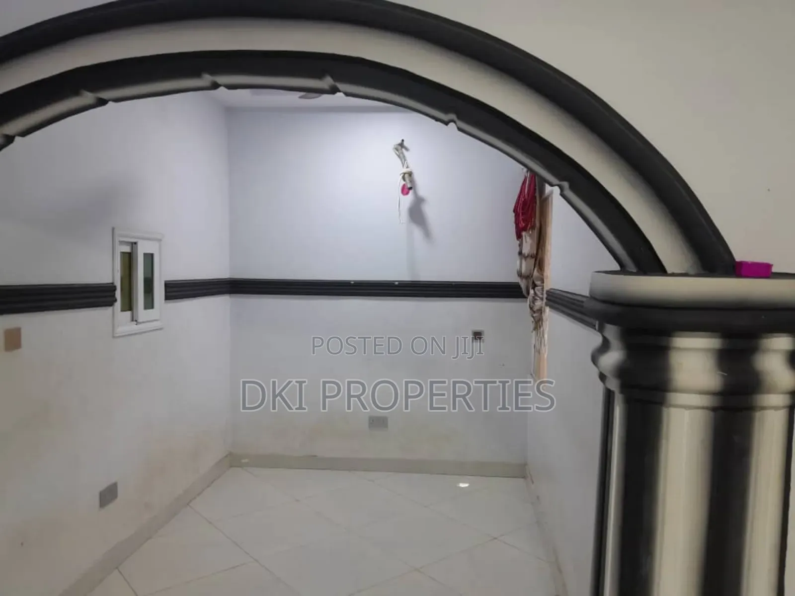 6bdrm House in Dki Properties, Valley View Area for sale