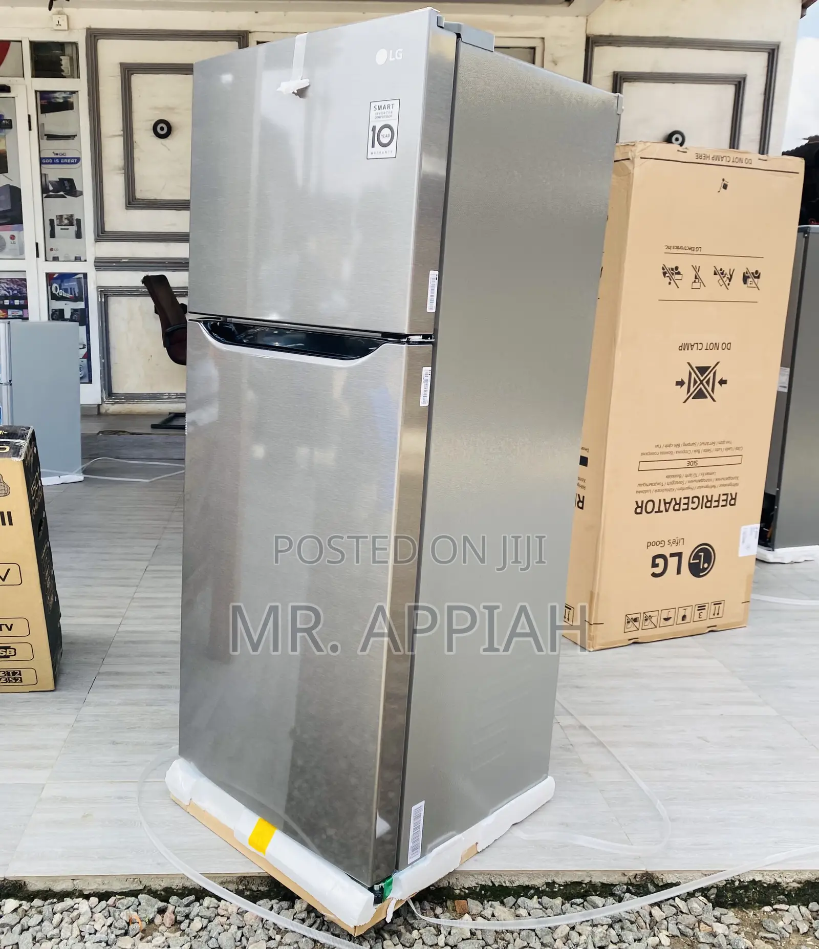 Fresh in Box LG GN-B202SQBB Top Freezer Electric Fridge