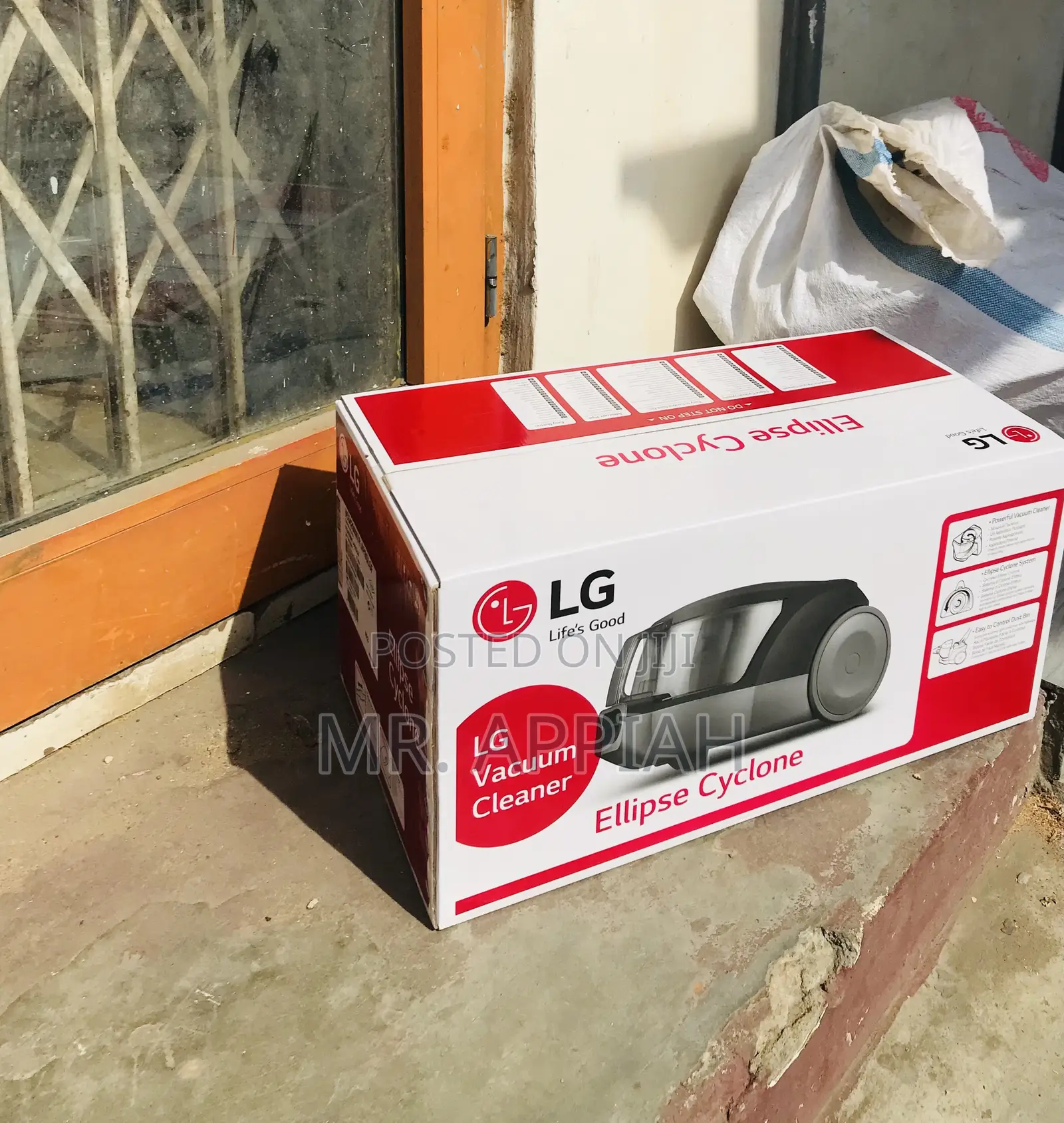 Affordable LG VC5420NNTR 1.3L Bagless Vacumm Cleaner(2000W)