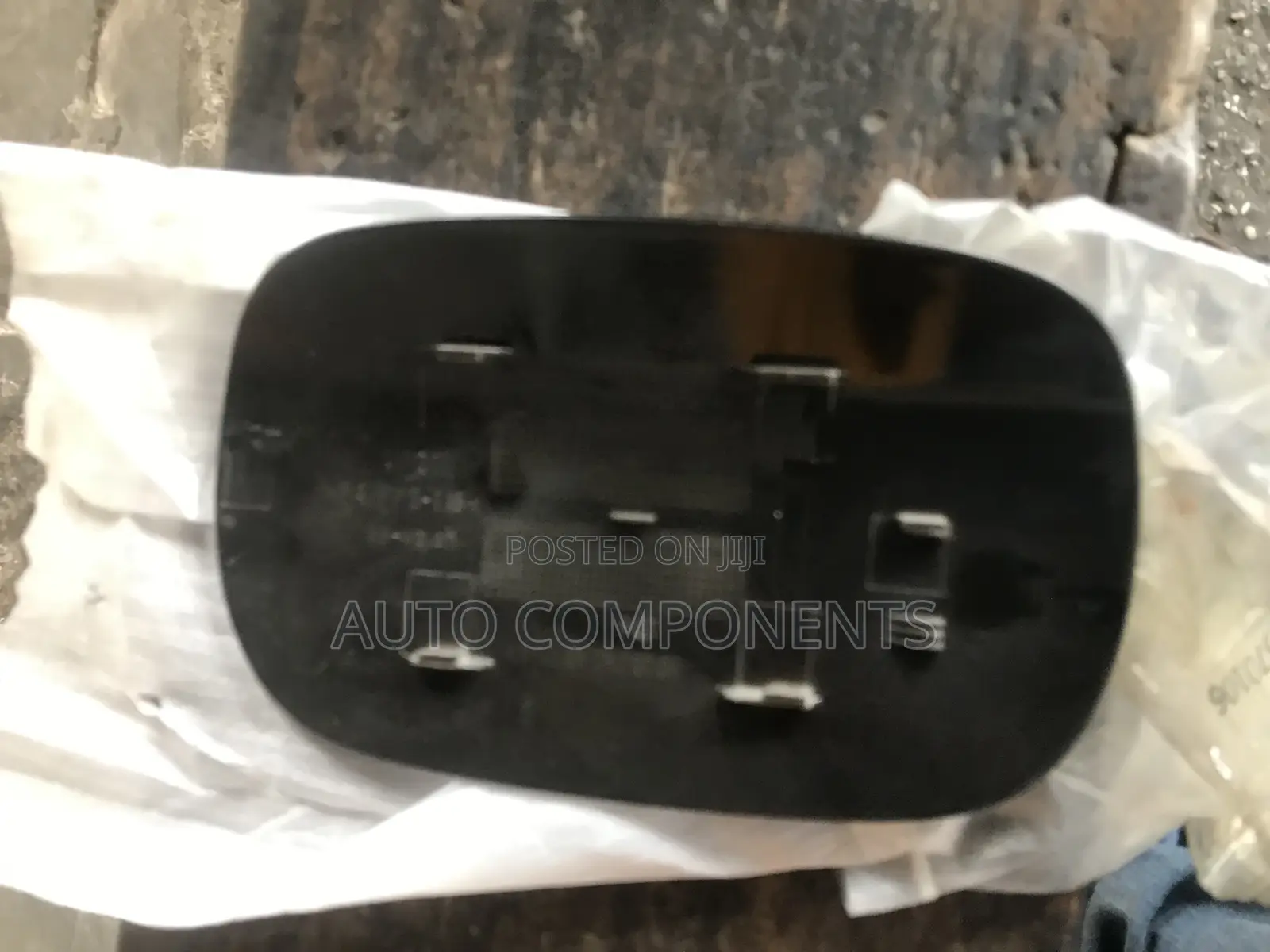 Mercedes Benz W205 Tank Cover (Flap)