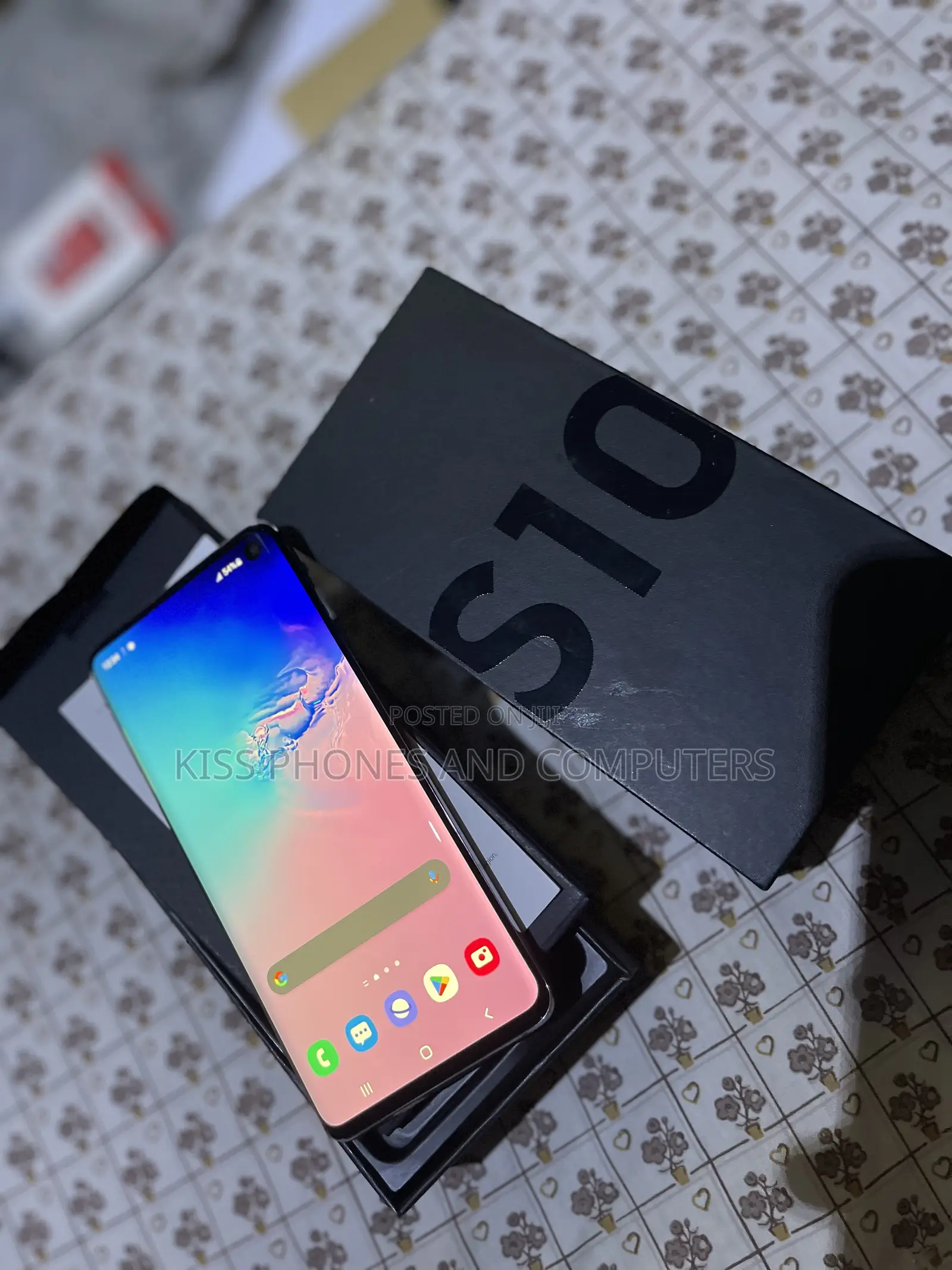 New Samsung Galaxy S10 128 GB Black